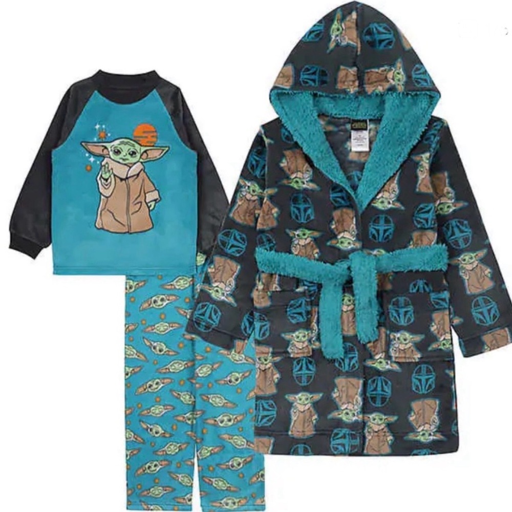 Star Wars Mandalorian Baby Grogu 2T Pajama Set Plus Fleece Robe